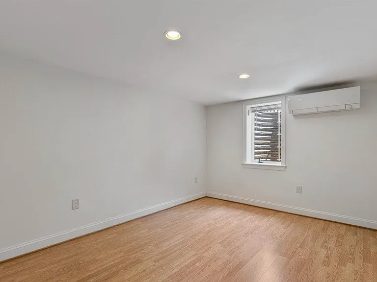 4810 Delaware St — Photo 24