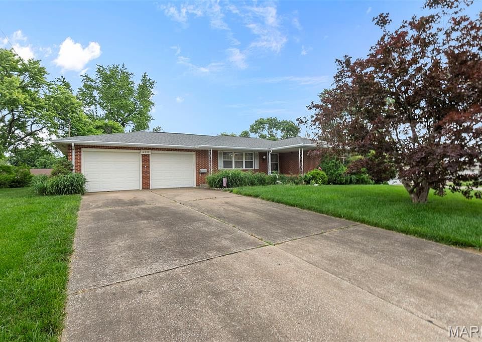 1st image of 626 Sue Dr
