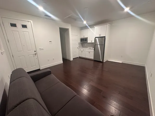 5919 Fallstaff St, Sacramento, CA 95835