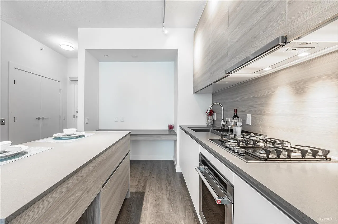 1 bed, 524 sqft, $2,000 — Photo 2