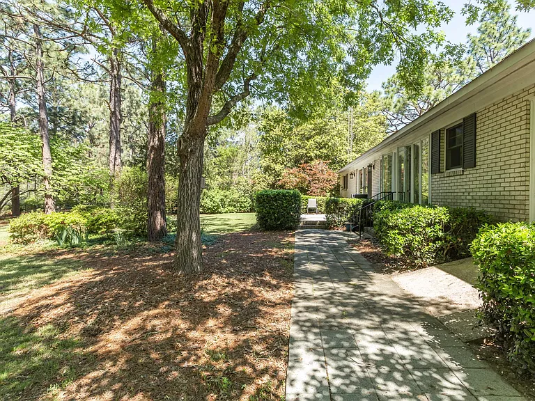 18 Windsong Pl — Photo 41