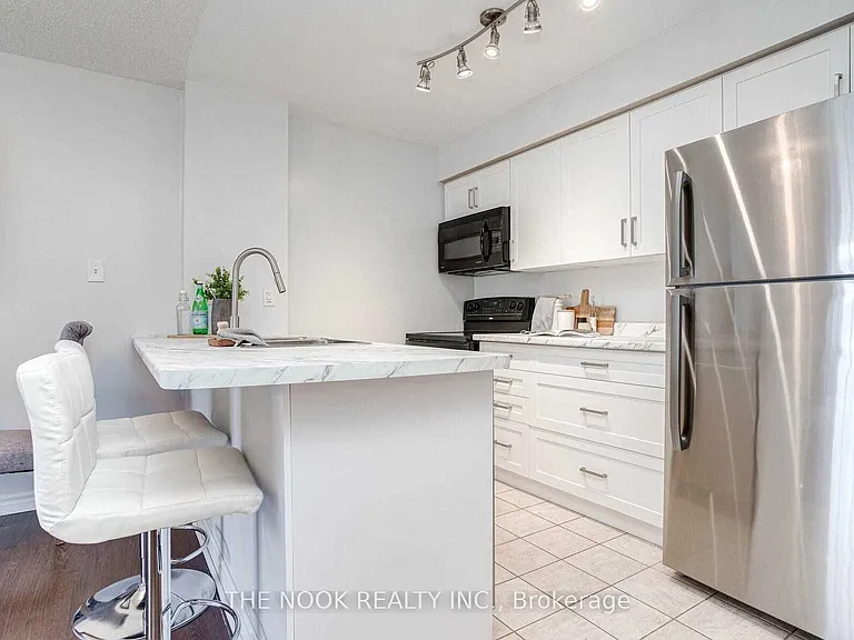 90 Aspen Springs Dr #109 — Photo 6