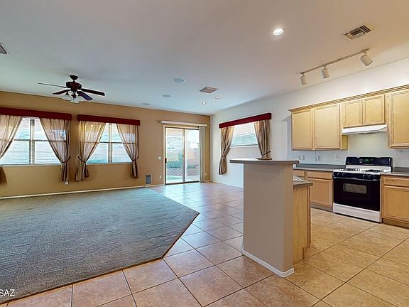 3rd image of 10490 E Bishop Ln
