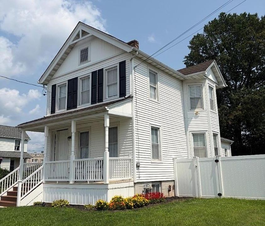 1st image of 58 Thompson St