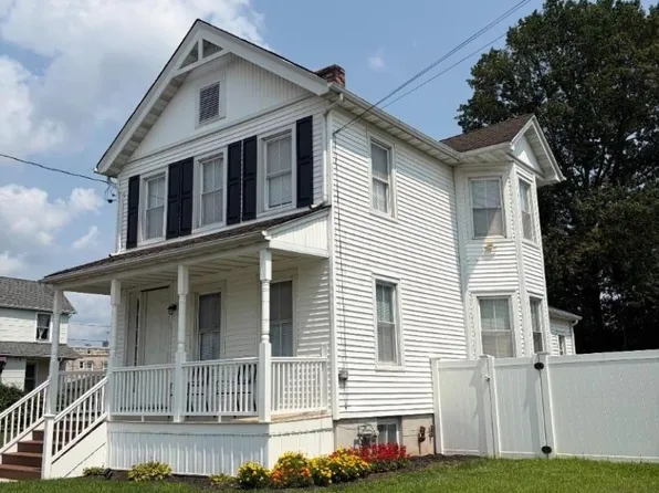 58 Thompson St, Raritan Boro, NJ 08869