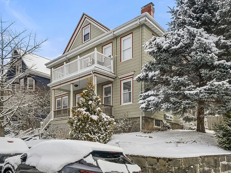 21 Wenham St #2 — Photo 18