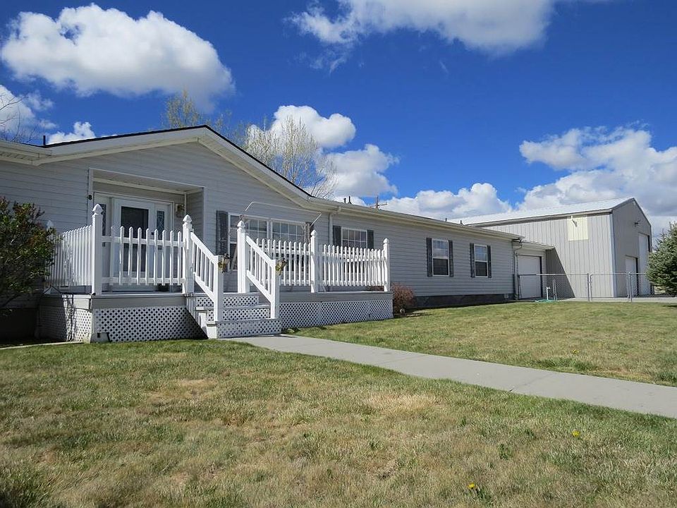 1st image of 8 Gardens North Dr