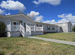 8 Gardens North Dr, Riverton, WY 82501