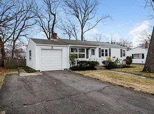 142 Edman St, Warwick, RI 02886