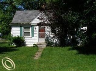 22517 Berg Rd, Southfield, MI 48033