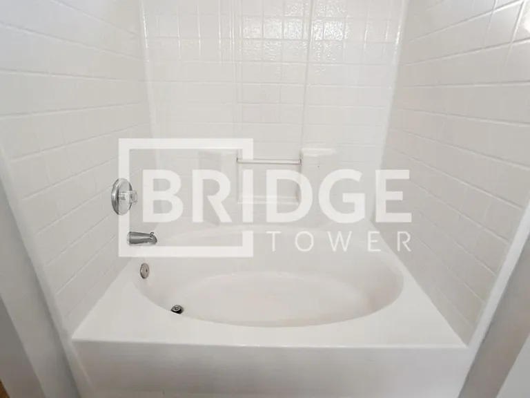 104 Hampshire Dr — Photo 16