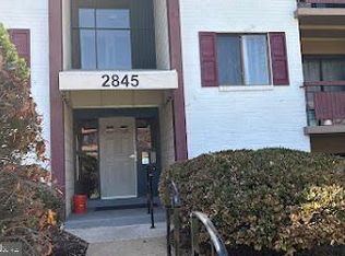 2845 Windsor Dr APT 302, Falls Church, VA 22042