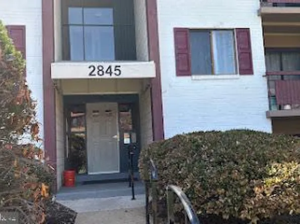 2845 Windsor Dr APT 302, Falls Church, VA 22042
