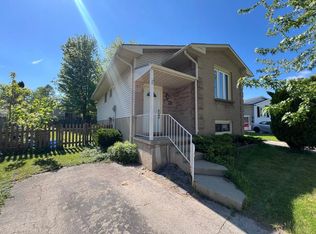 75 Constable Ct, London, ON N6G 3N7