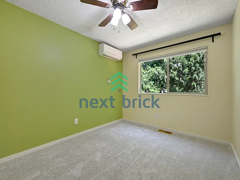 21638 SE 32nd Pl — Photo 11