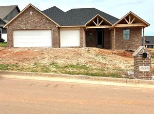 11525 NW 103rd St, Yukon, OK 73099