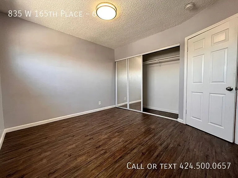 835 W 165th Pl #6 — Photo 12