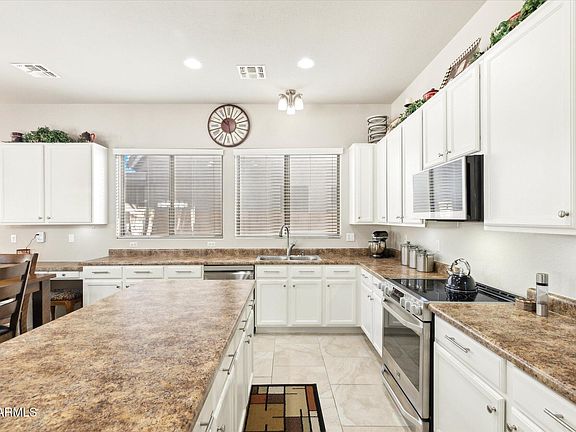 5th image of 3324 E JAVELINA Avenue