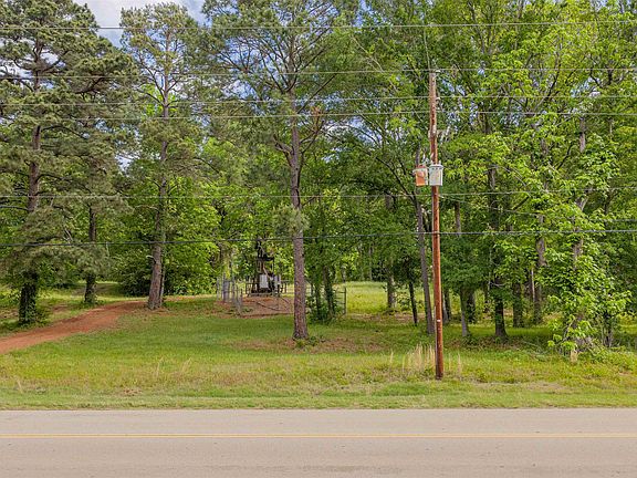 2nd image of 215 E Old Us Highway 80