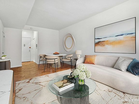 3rd image of 165 W 66th St APT 19B
