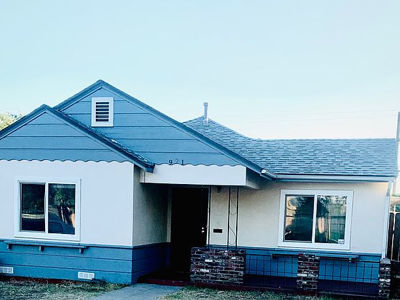 3rd image of 921 N 5th Ave #921