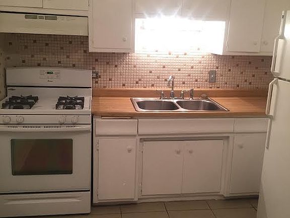 2nd image of 7043 S East End Ave #1