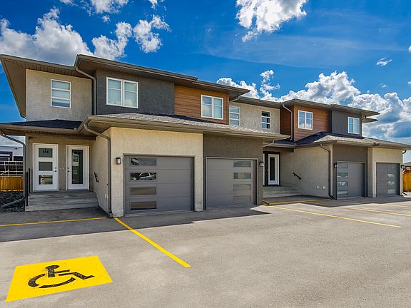 4th image of 51 Edgemont Pl #9-61