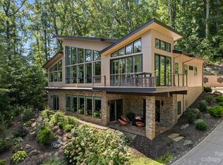 4 La Grange Dr, Asheville, NC 28805
