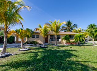 17250 NE 21st Ave, North Miami Beach, FL 33162