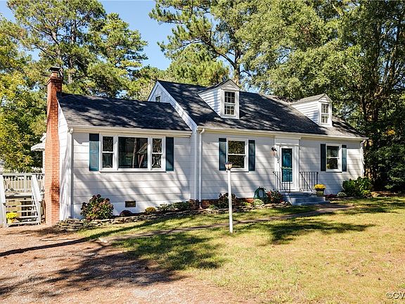 2nd image of 8282 Wonderland Ln
