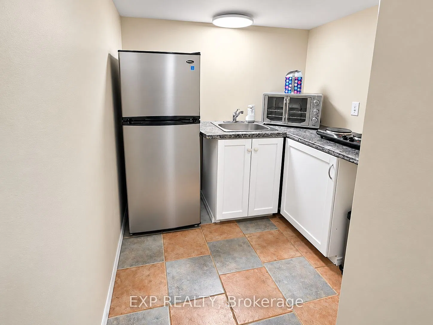 1 bed, $1,690 — Photo 4