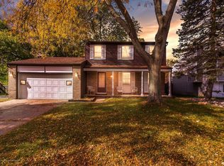 6026 Rockingham Dr, Lansing, MI 48911