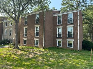 830 Quince Orchard Blvd APT 102, Gaithersburg, MD 20878