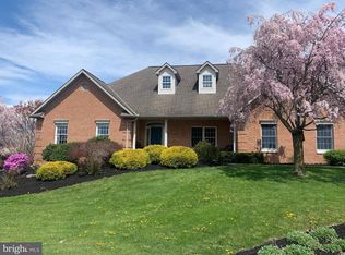 900 Fonderwhite Rd, Lebanon, PA 17042