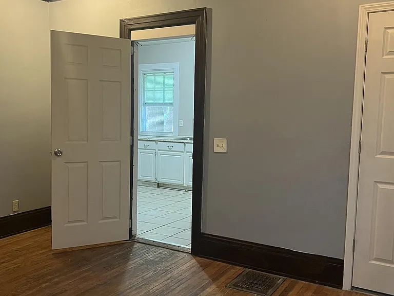 119 Hobart St #1 — Photo 6