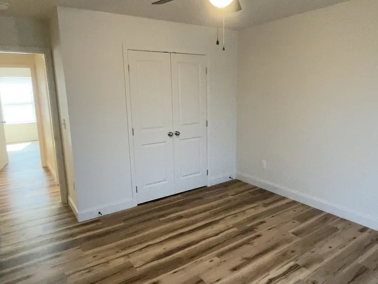 144 Hillridge Ct — Photo 11