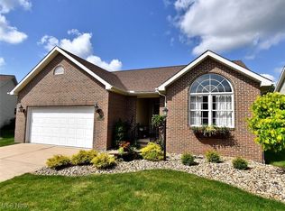 116 Royal Troon Dr SE, Warren, OH