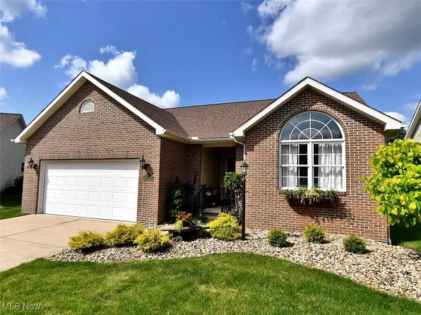 116 Royal Troon Dr SE, Warren, OH 44484