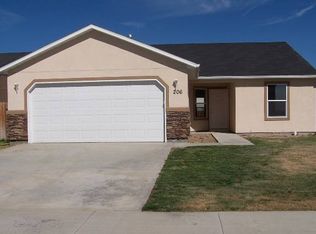 206 Middle Park Way, Caldwell, ID 83605