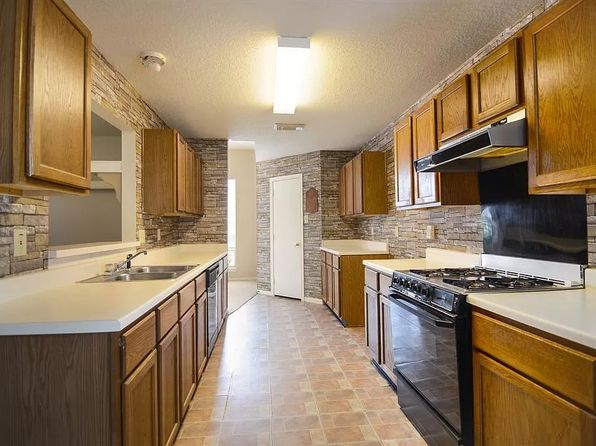8311 Berkely Ct
