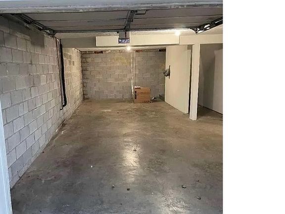 3rd image of 430 Sara Leigh Dr #2