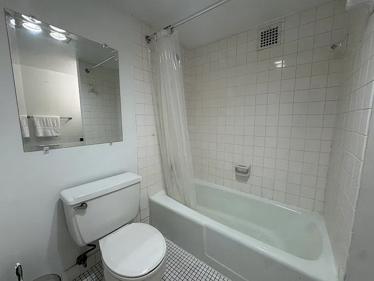 2059 Huntington Ave #1008 — Photo 13
