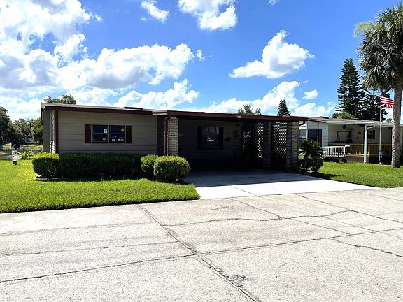 2nd image of 574 Oak Island Cir