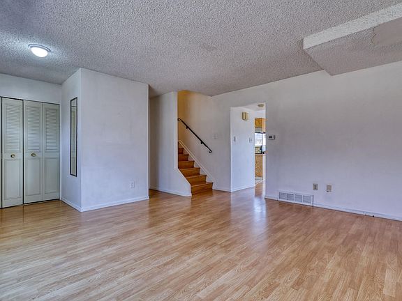 3rd image of 3812 S Yosemite St