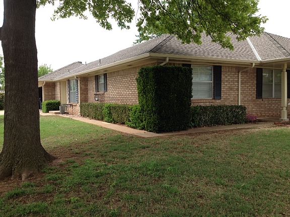 3rd image of 2300 NW 118th St