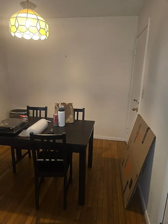 2 bed, 745 sqft, $2,400 — Photo 1
