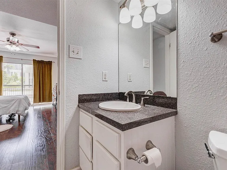 4515 Briar Hollow Pl #215 — Photo 13