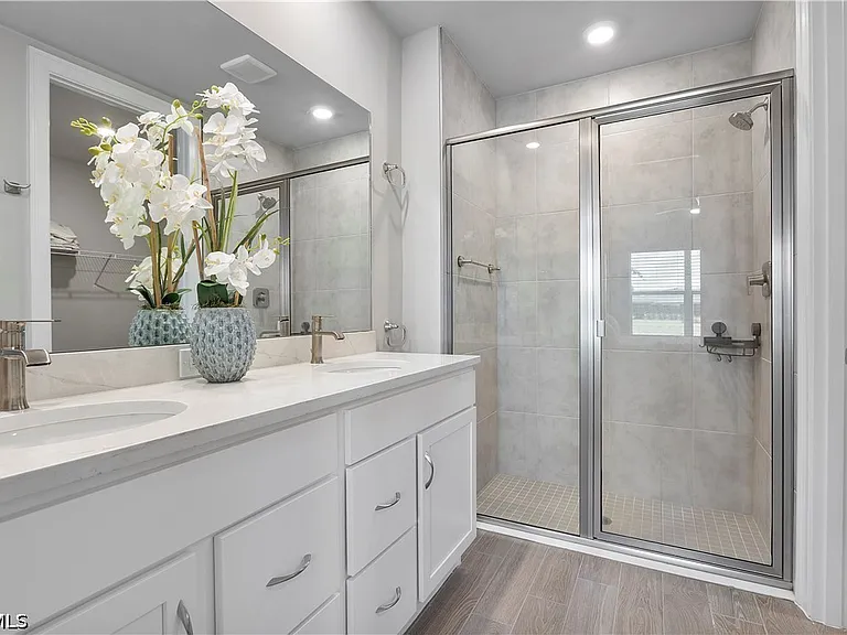 17639 Wild Iris Ln — Photo 20