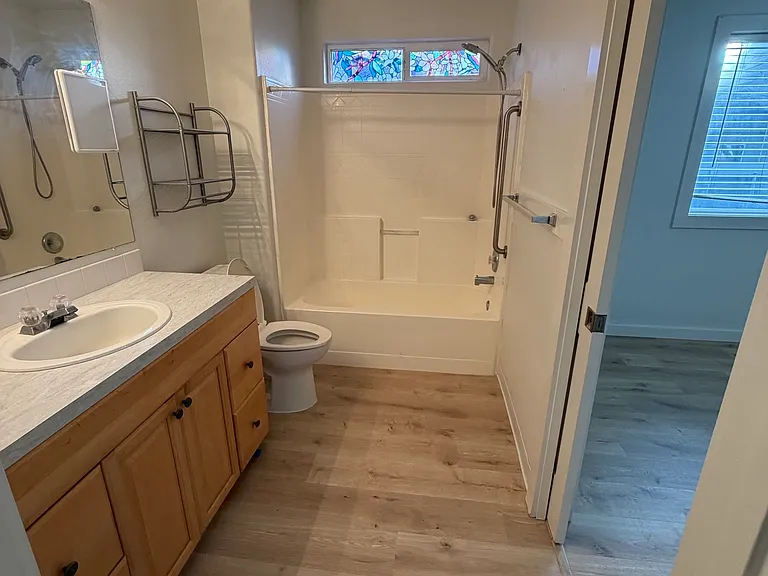 1122 S Ada St — Photo 24