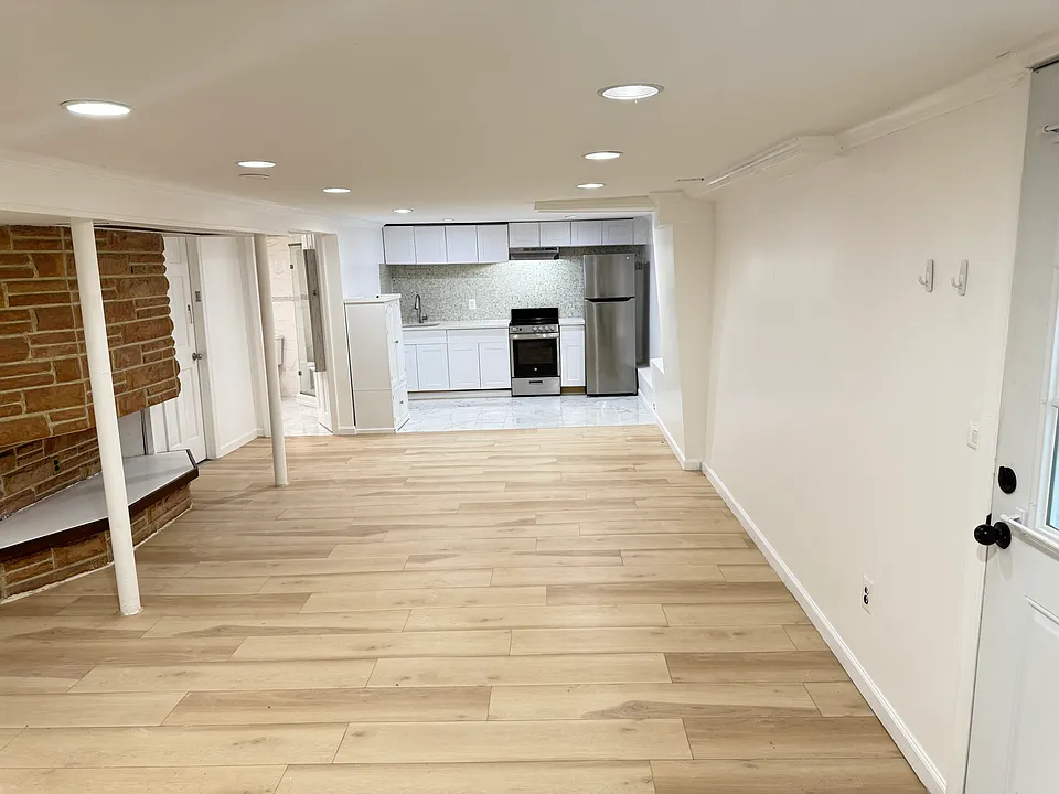 1596 Union Tpke
